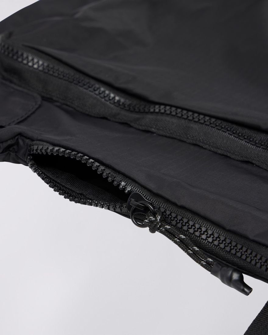 EDWIN Geo Bag Black Beauty