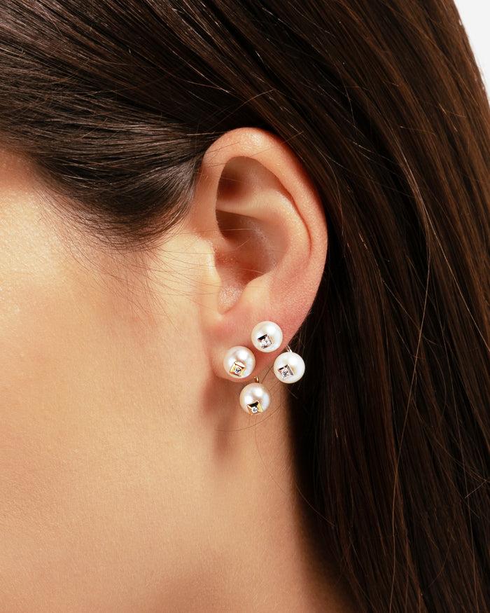 Eéra Double Pearl Earring