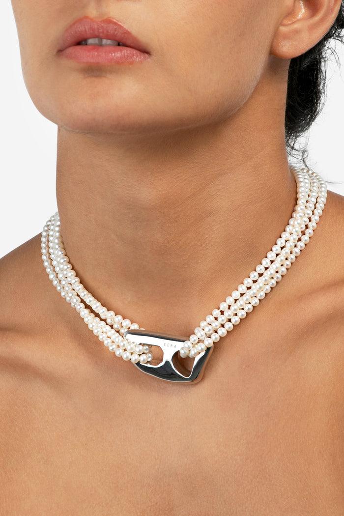 Eéra Stone Pearl Choker Medium