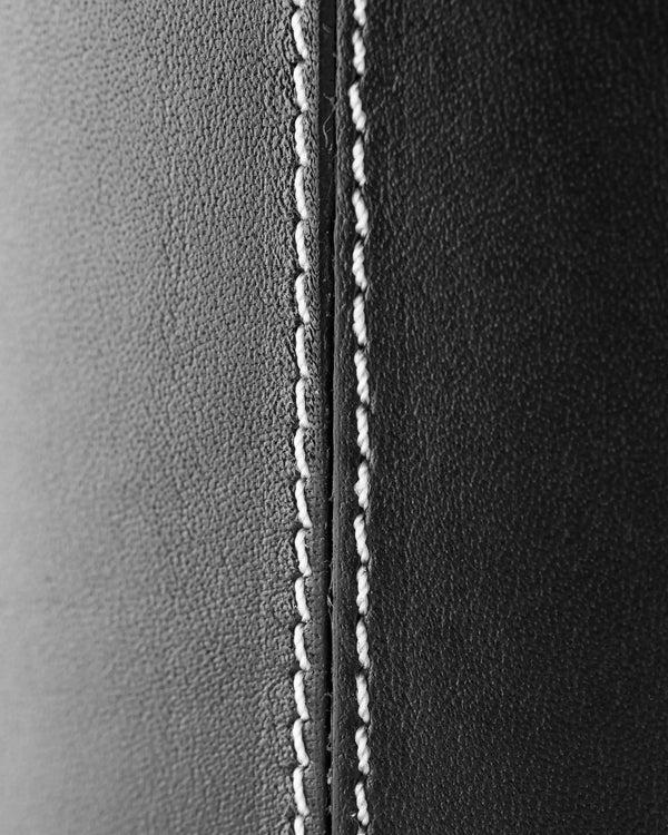 Eight & Bob Candle Holder & Candle Sagaponack – The Hamptons - 600 Gr