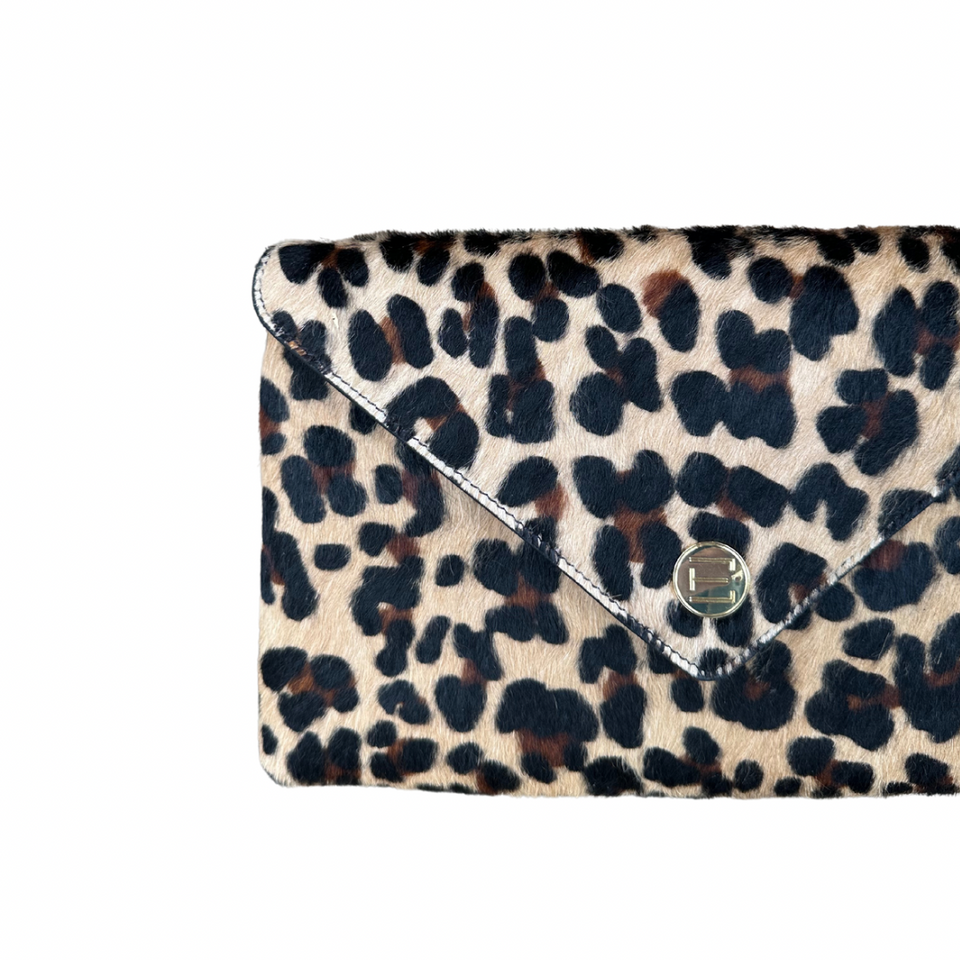 Elaine Turner Bella Clutch- Cheetah Haircalf