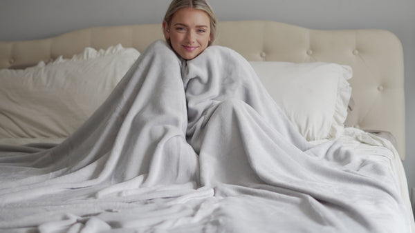 Elegant Comfort Elegant Comfort Velvet Plush Fleece Blanket Solid Color Design - Velour Blanket