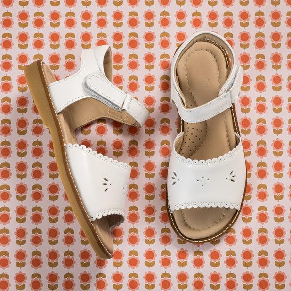 elephantito Classic Sandal with Scallop White Shoes