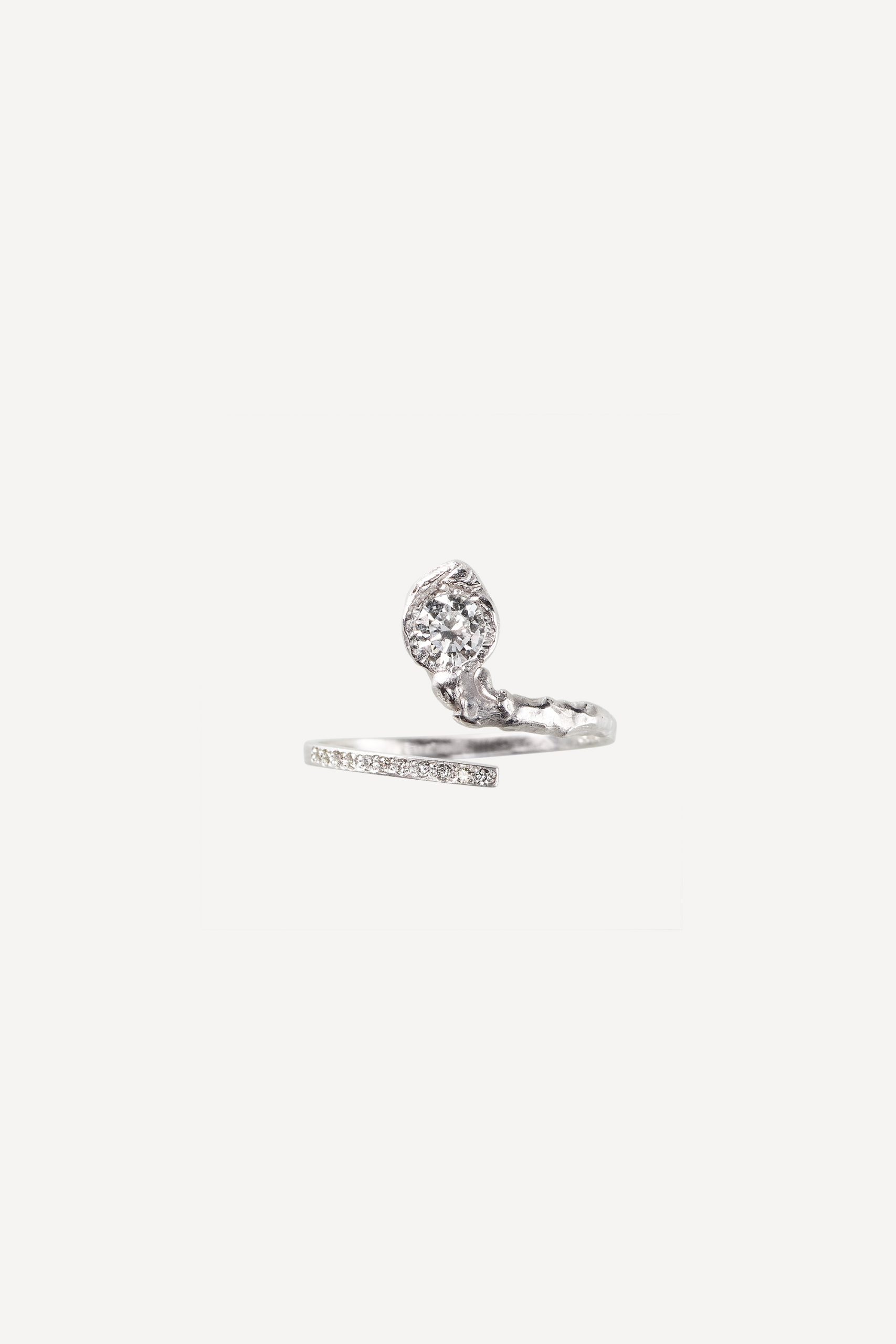 elhanati Solitaire White Gold Lux [0.40CT] Ring – ELHANATI