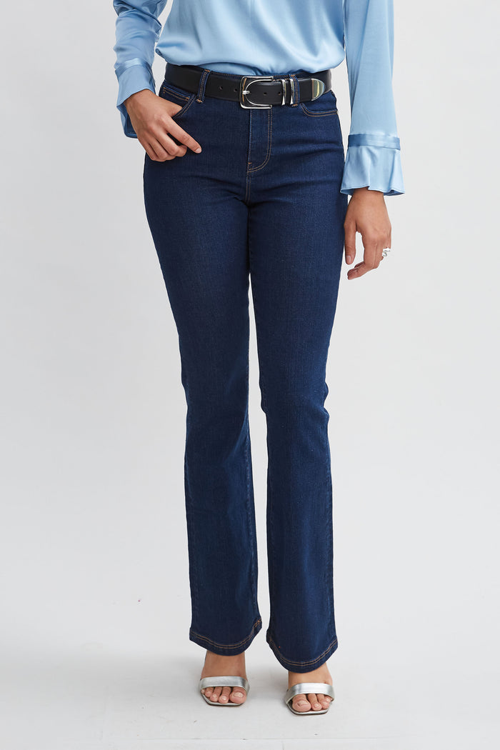 elie tahari Fit & Flare Jeans DARK WASH