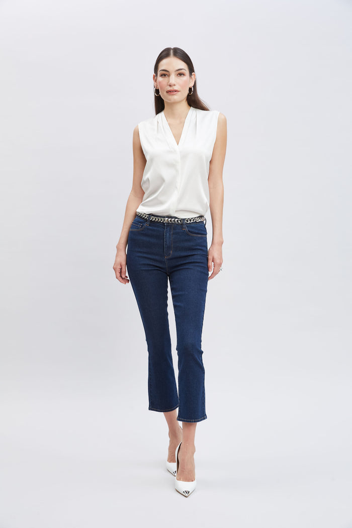 Elie Tahari Micro Flare Cropped Jeans DARK WASH