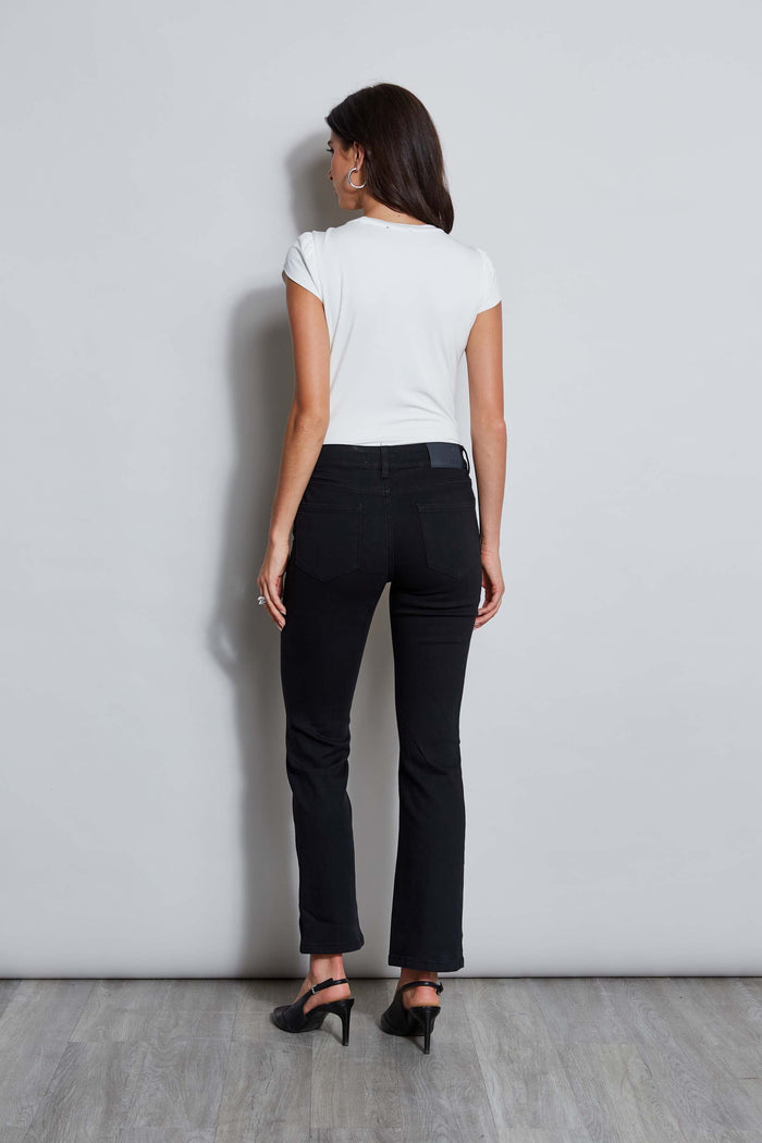 Elie Tahari Tahari 28" Fit & Flare Jeans BLACK RINSE WASH