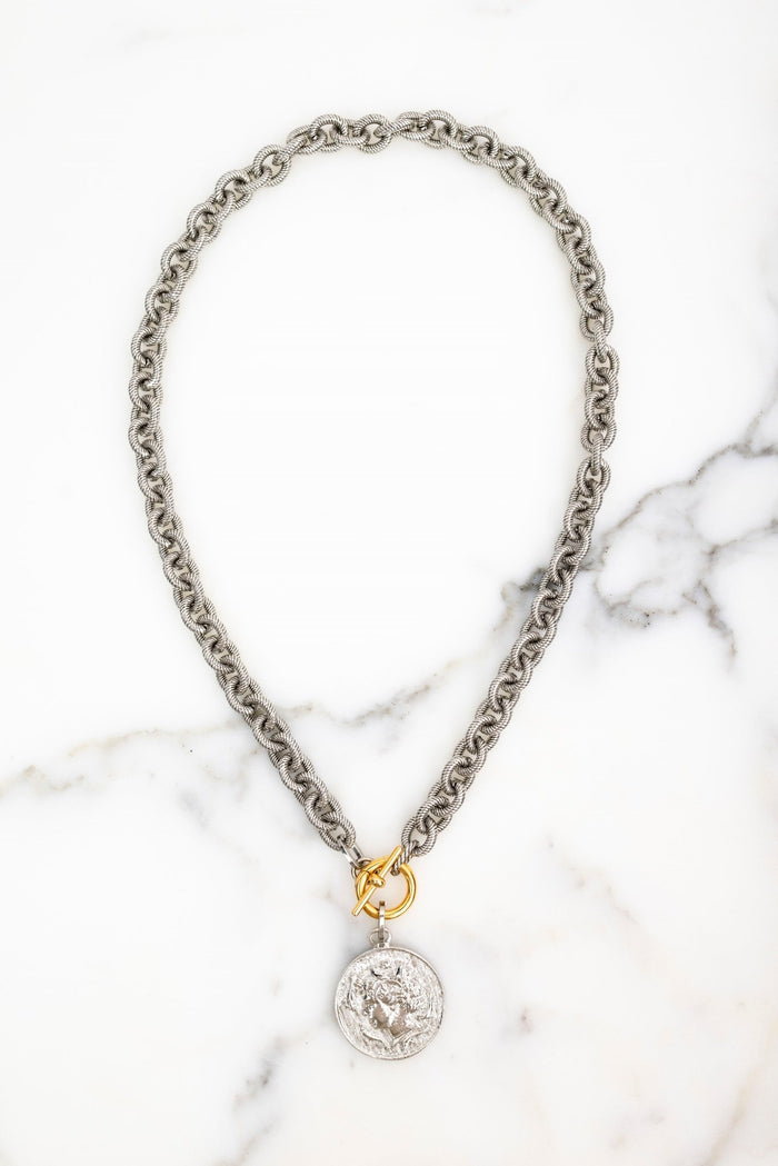 elizabeth cole Presley Necklace Gold