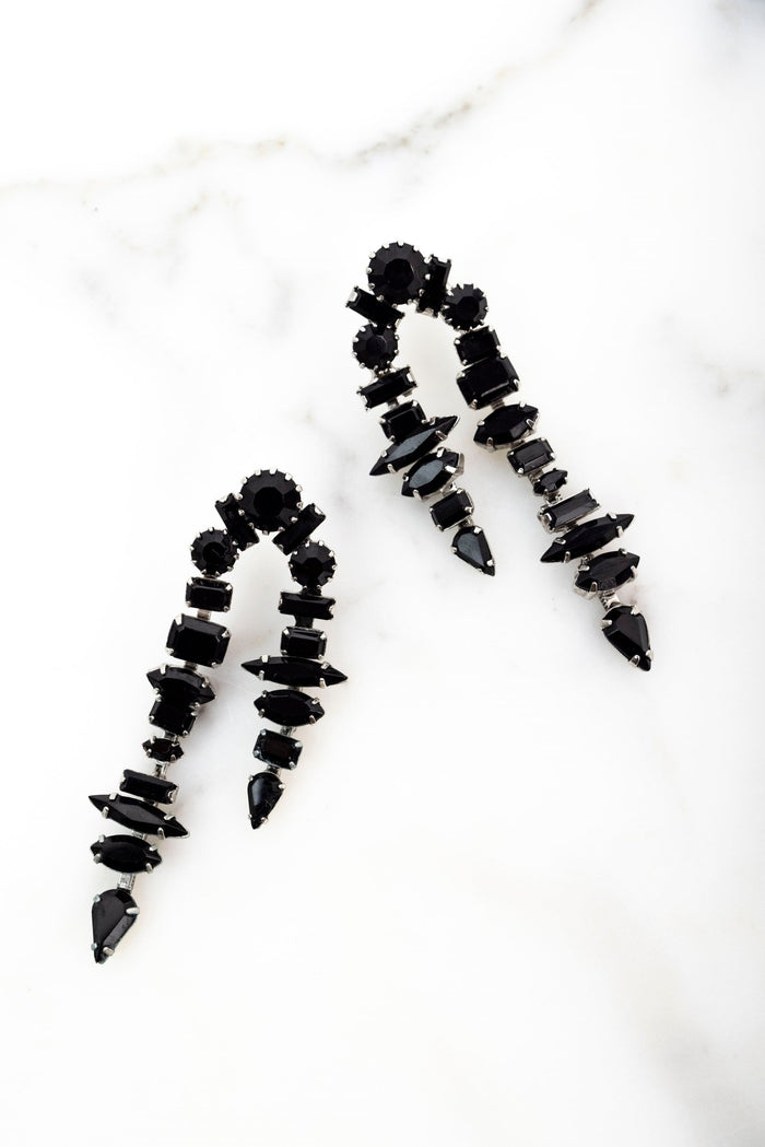 elizabeth cole Reiko Earrings Black