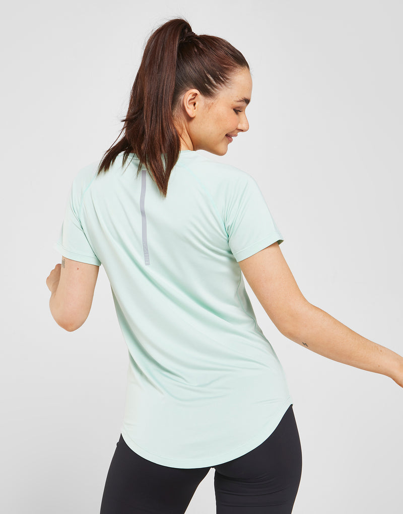 Elle Sportswear ELLE Sport Long Line Performance T-Shirt