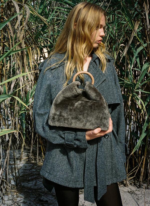 Elleme Raisin Shearling Montone Taupe