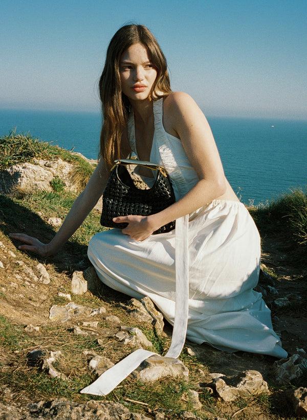 elleme Small Boomerang Woven Leather Black