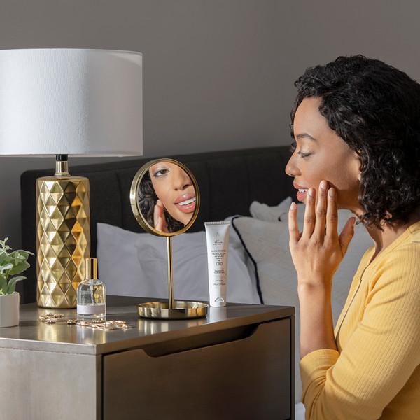 Ellia Brightening Face Cream + CBD