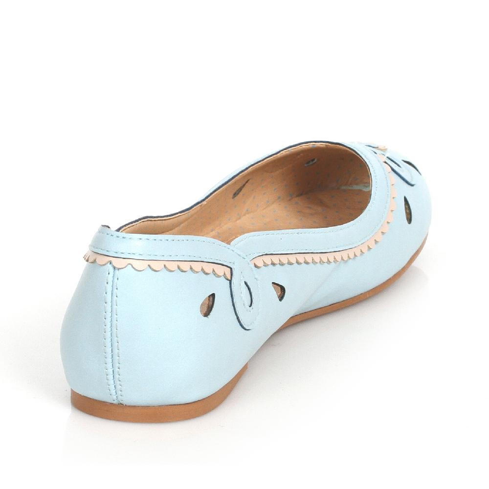 Ellis Curtain Flat Shoe With Cutout And Accent Color Embellishment