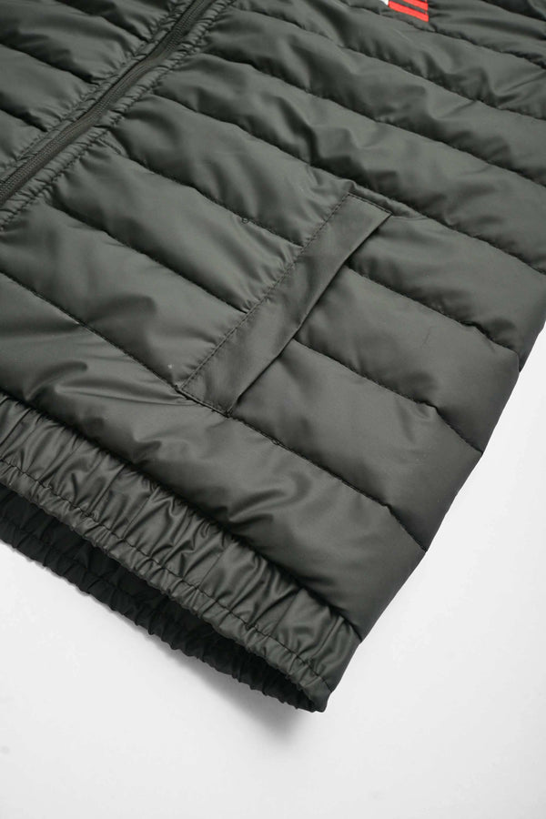 Elo Burnt Soul Men's Star Embroidered Body Warmer Puffer Gilet Black