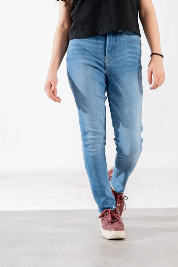 Elo Cut Label Women's Classic Skinny Jeans Light Blue