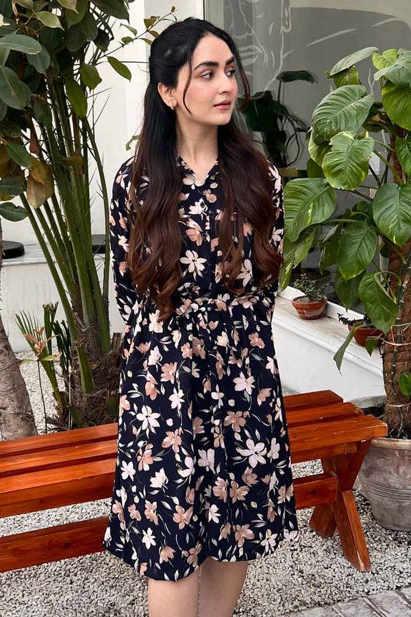 elo East West Women's Printed Maxi Dress Dark Navy