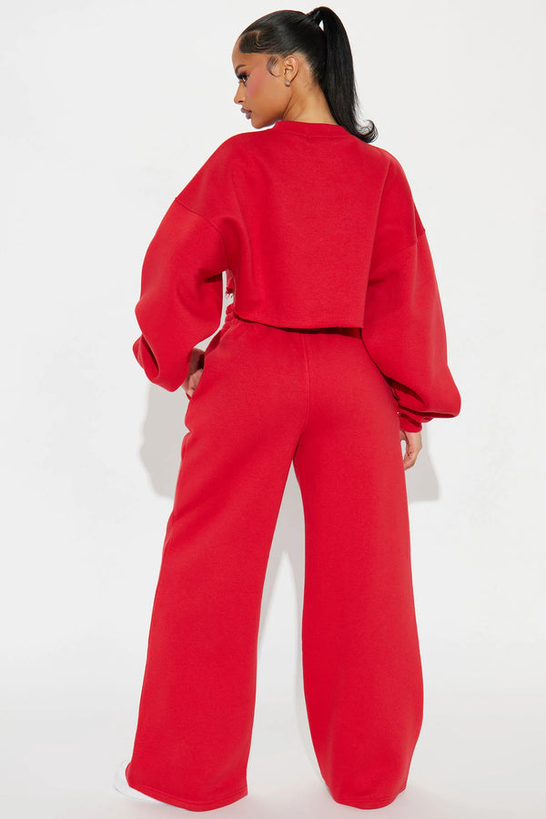 Elo FN Women's Smile Crop Top Sweatshirt Red