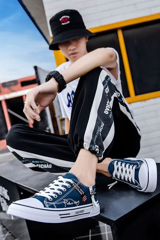 Elo Men's Low-Top Canvas Sneakers Black & White