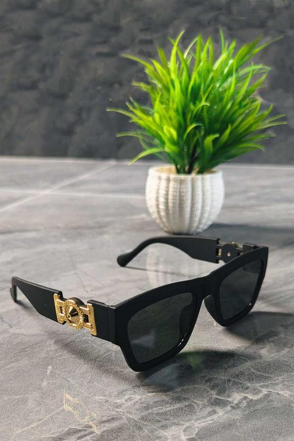 Elo Unisex Gold Medallion Square Sunglasses Black