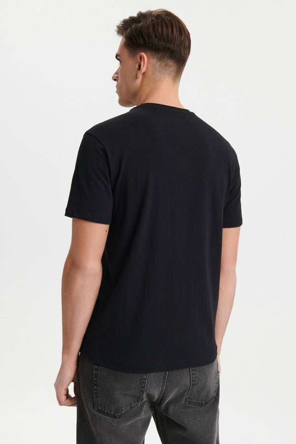 Elo Polo Republica Men's PakWheels GTR NISMO Printed Short Sleeve Tee Shirt Black