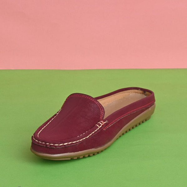 Elo Women's Essen Style Open Back Moccasin Shoes Black