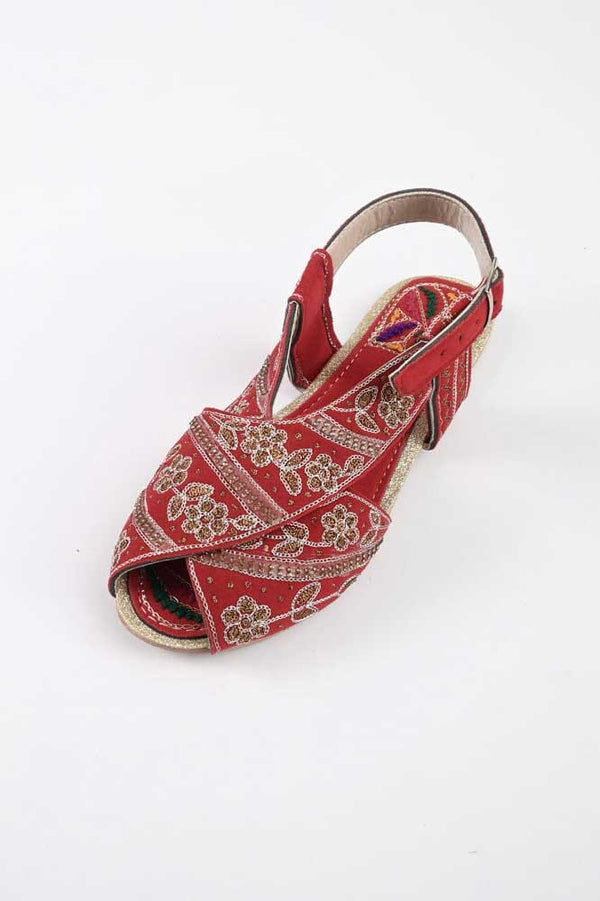 Elo Women's Varazdin Embroidered Design Peshawri Chappal Red