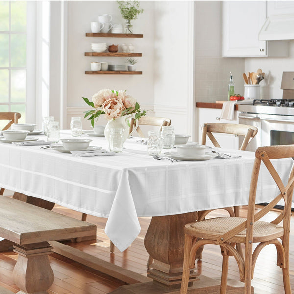 Elrene Elegance Plaid Jacquard Tablecloth