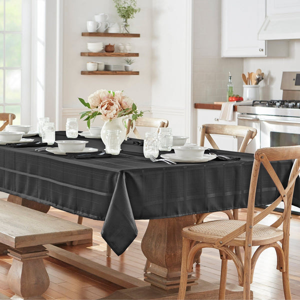 Elrene Elegance Plaid Jacquard Tablecloth