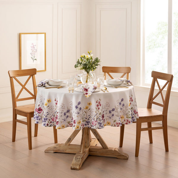 Elrene Poppy Wildflower Bordered Tablecloth
