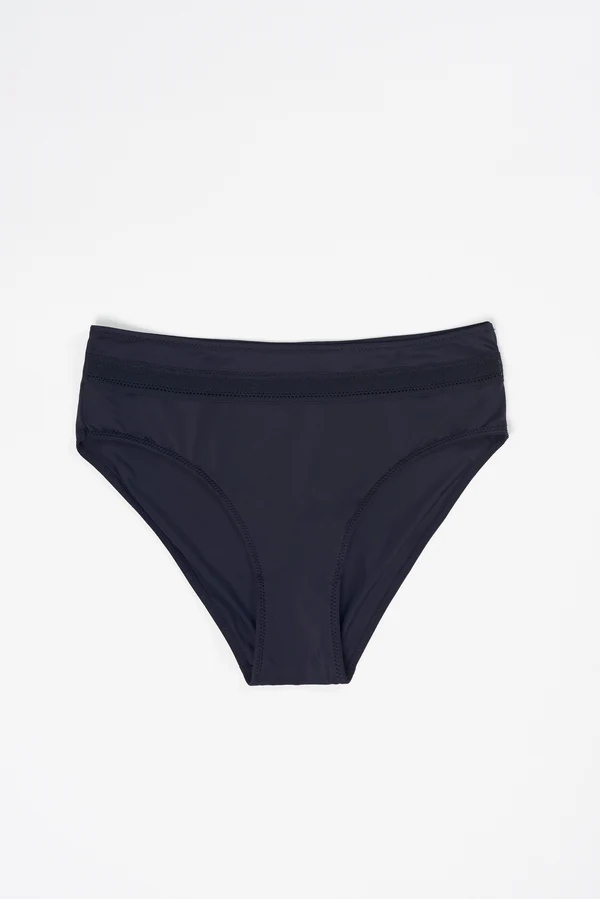 Else Nano Brief | Black