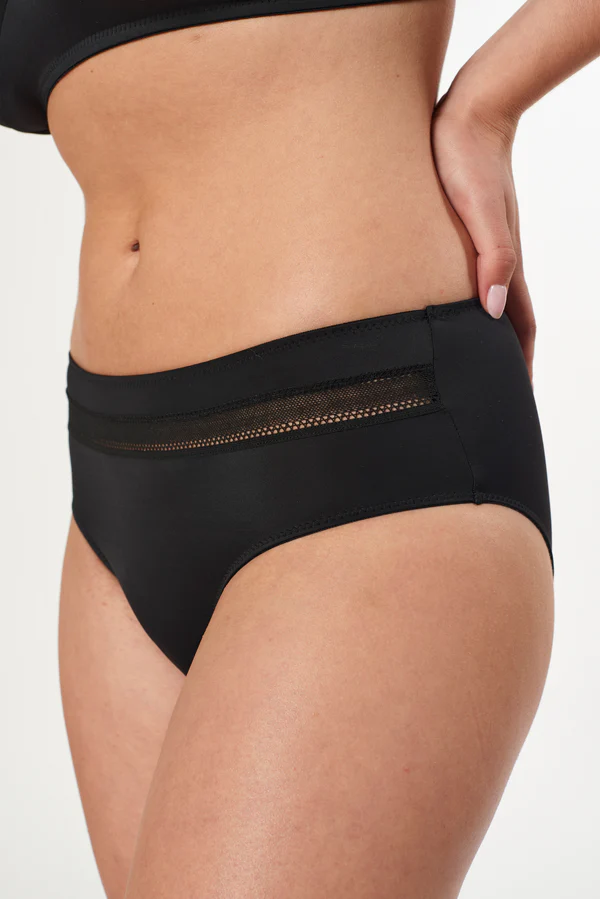 Else Nano Brief | Black