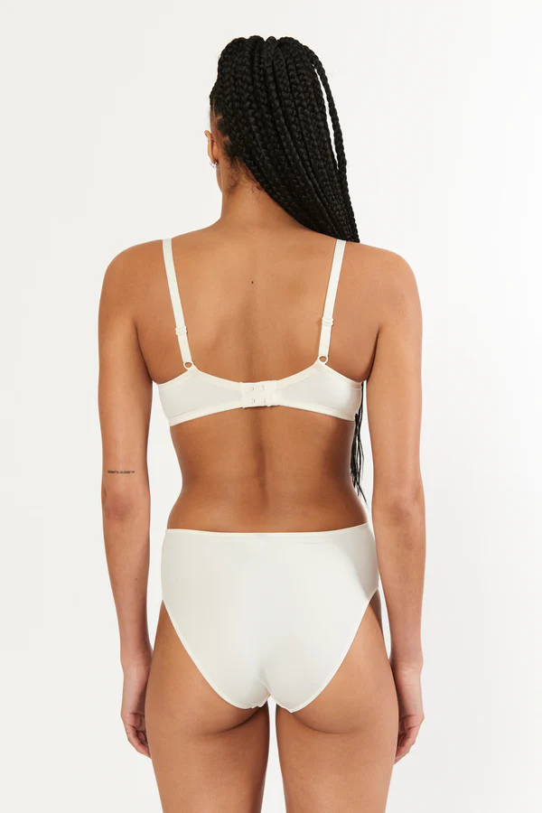 Else Nano Brief | Plaster