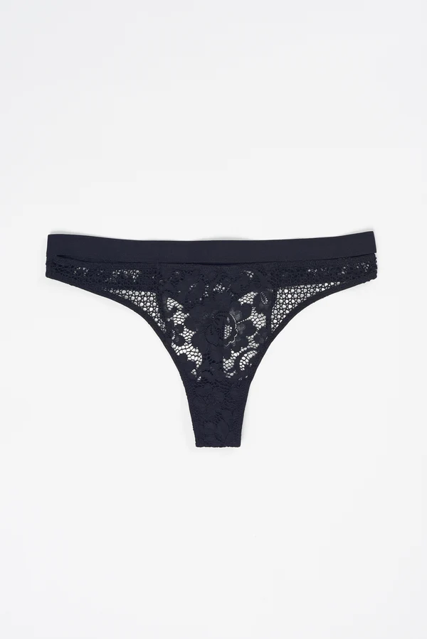 else Petunia Thong | Black