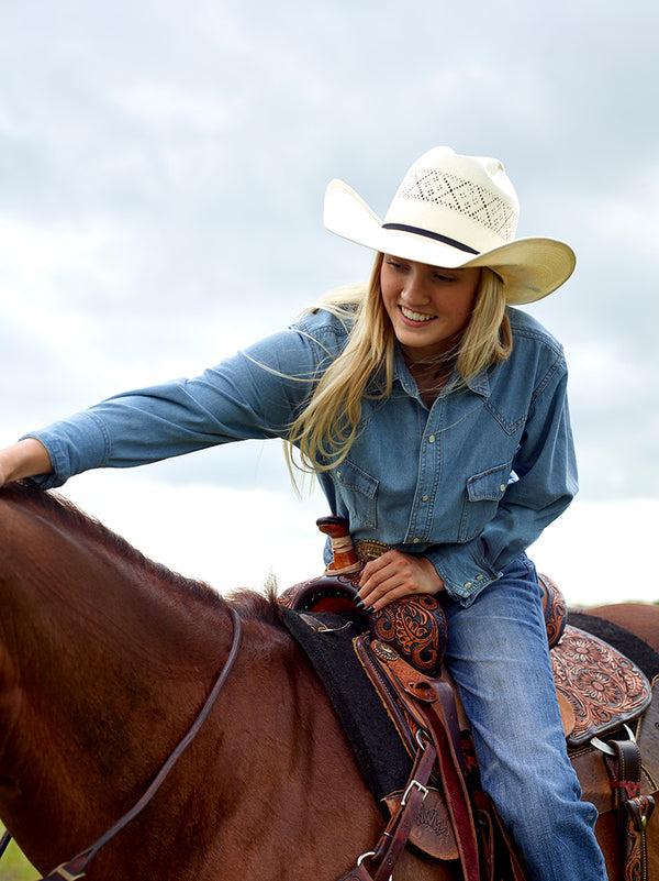 Ely Cattleman Women's Ely Cattleman Bleach Washed Denim Western Snap Shirt