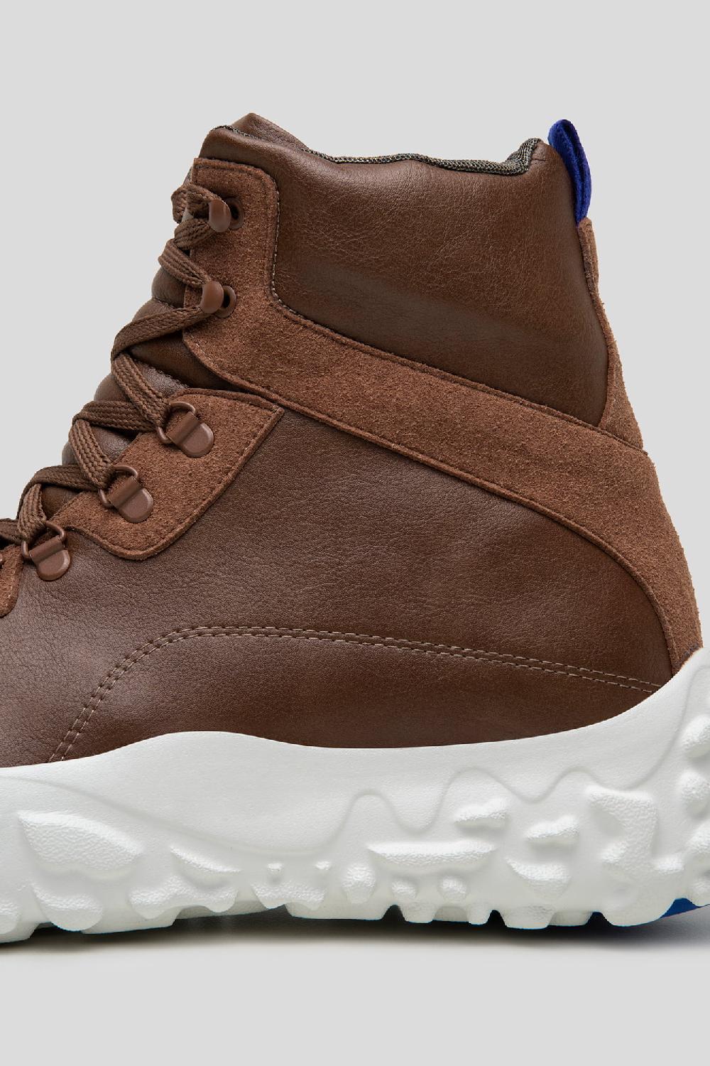 Embassy Of Bricks And Logs COVENTRY HIKER SOLID BOOT