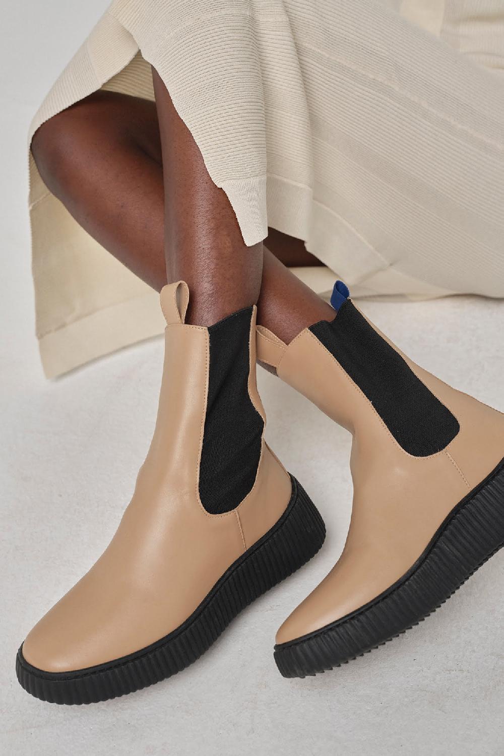 Embassy of Bricks and Logs LONDON CHELSEA