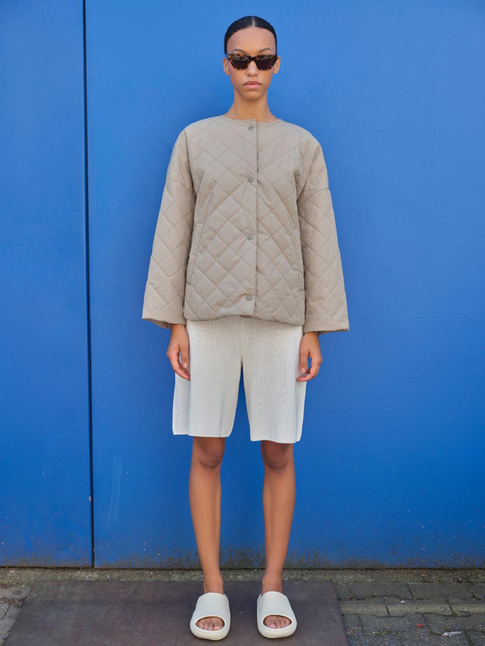 Embassy Of Bricks And Logs MONA JACKET