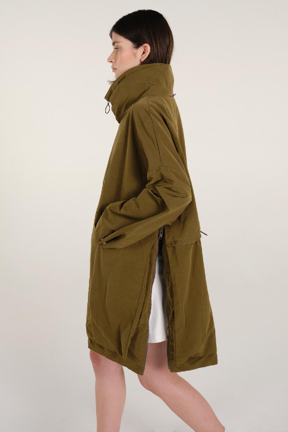 Embassy Of Bricks And Logs VISTA COAT