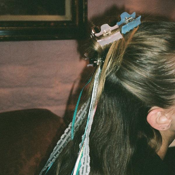 Emi Jay Works Well With Baby Heartbreaker Clip