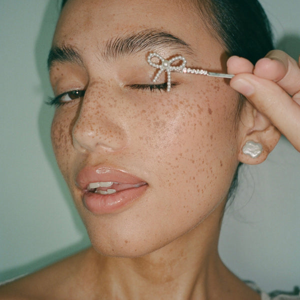 Emi Jay Works Well With Barrette Set