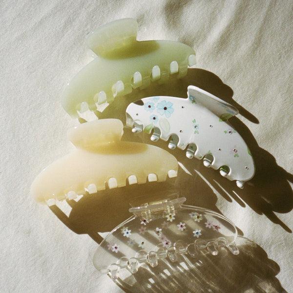 Emi Jay Works Well With Big Effing Clip