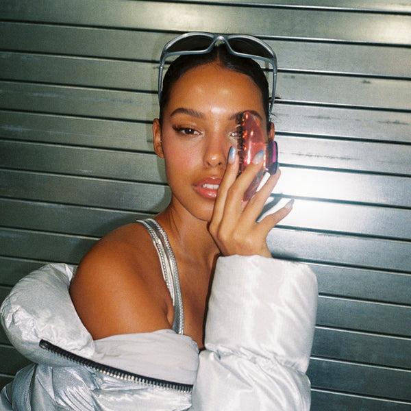 Emi Jay Works Well With Big Effing Clip