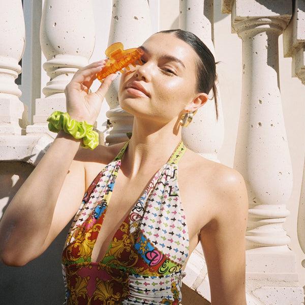 Emi Jay Works Well With Big Effing Clip