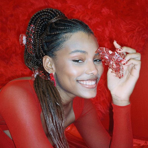 Emi Jay Works Well With Big Effing Clip