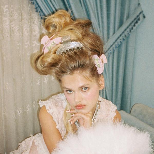 Emi Jay Works Well With Big Effing Clip