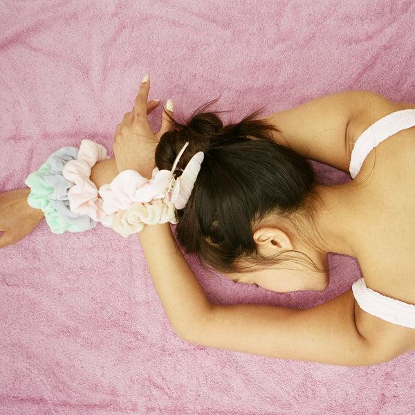 Emi Jay Works Well With Big Effing Clip