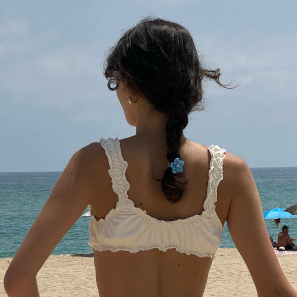 Emi Jay Works Well With Bobble Hair Tie