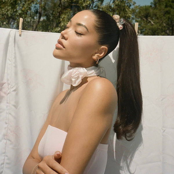 Emi Jay Works Well With Bobble Hair Tie