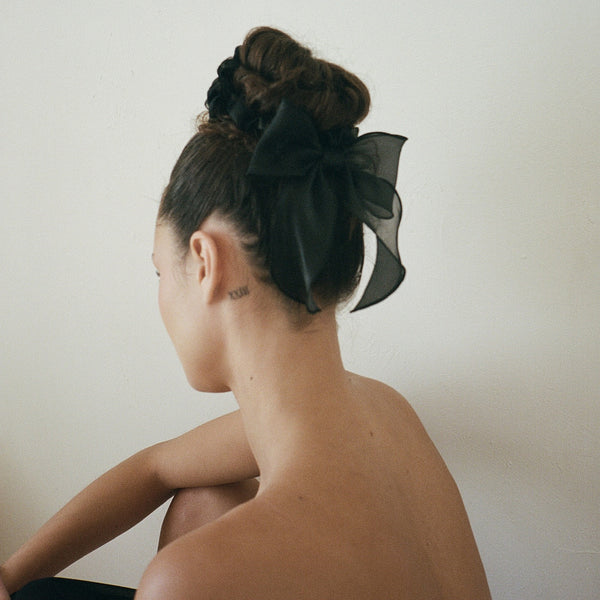 Emi Jay Works Well With Bow Barrette